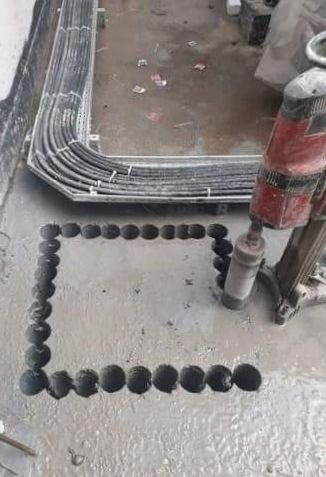 تكسير جدران بالأحساء