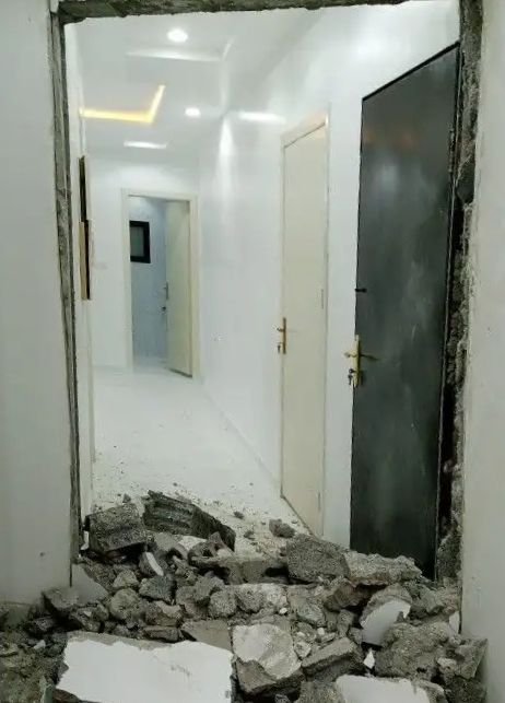 توسيع فتحات الجدران